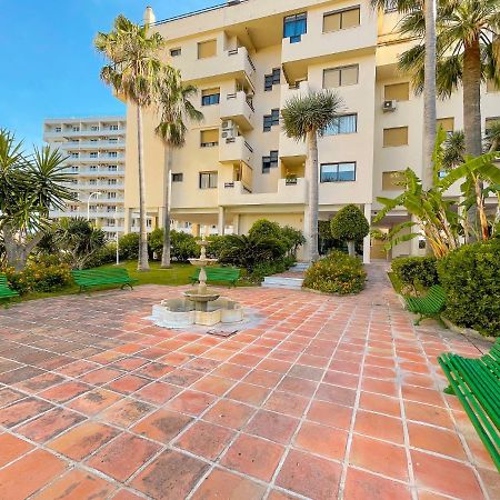 Seafront Apartment With Direct Access To The Beach Торремолинос Экстерьер фото
